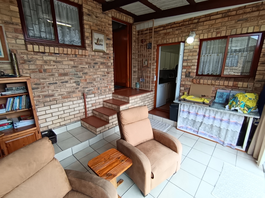 3 Bedroom Property for Sale in Jeffreys Bay Central Eastern Cape